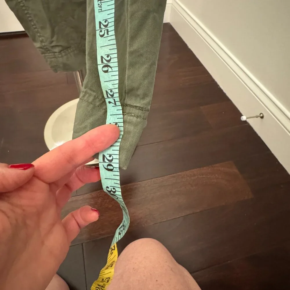 Abercrombie green cargo pants.  Size 29/8 - Picture 3 of 7